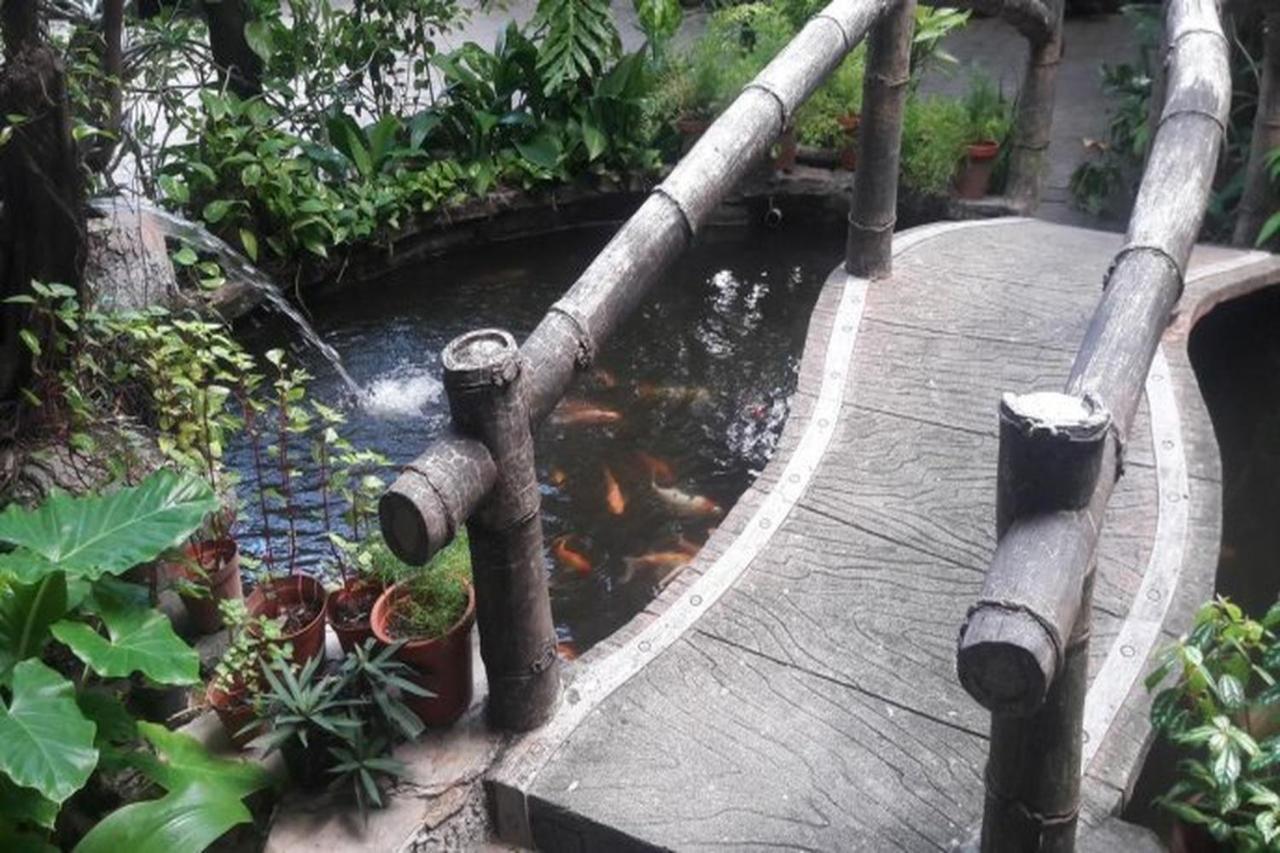 Hotel Airlangga Mataram Esterno foto