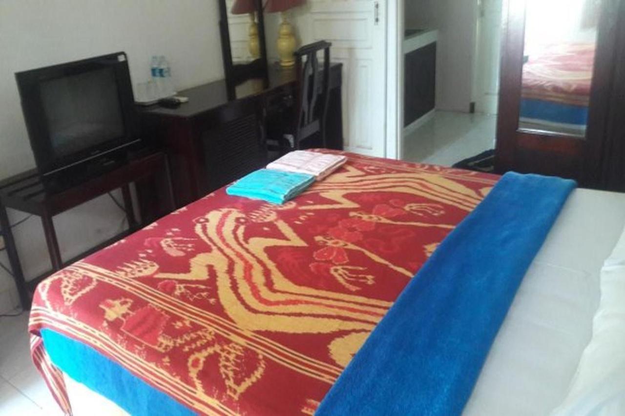 Hotel Airlangga Mataram Esterno foto